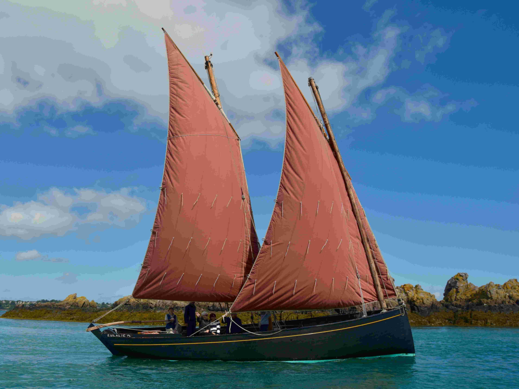 Zoomer sur l'image : Eulalie-sous-voile.jpeg